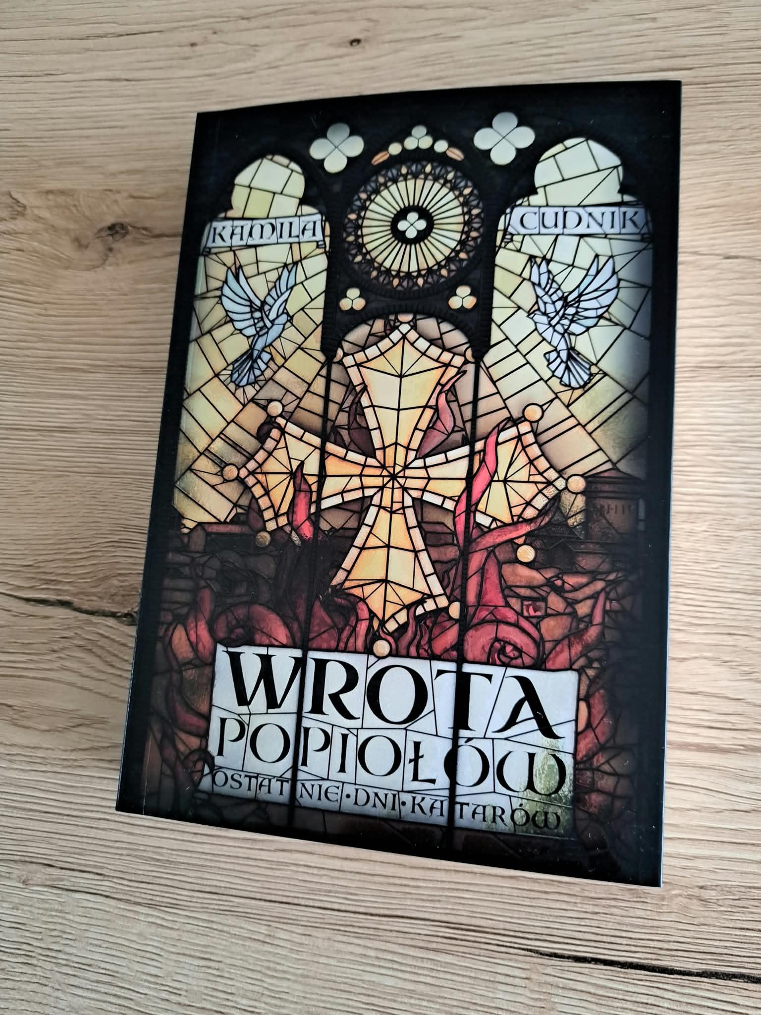„Wrota popiołów. Ostatnie dni katarów” – gdy miłość, wiara i zdrada prowadzą ku płomieniom historii